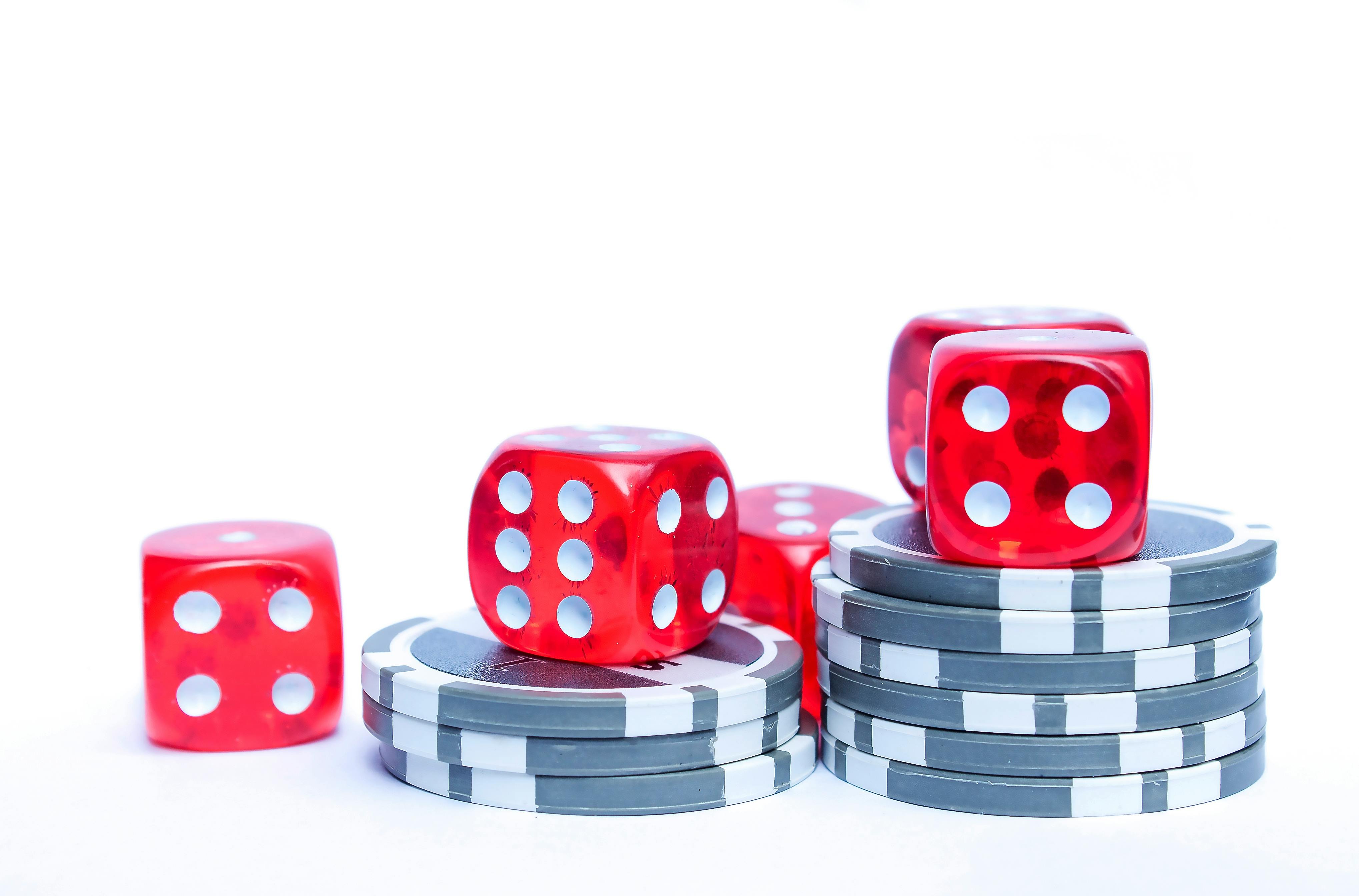 333 casino স্লট গেমের রঙিন রিল ও বোনাস ফিচার